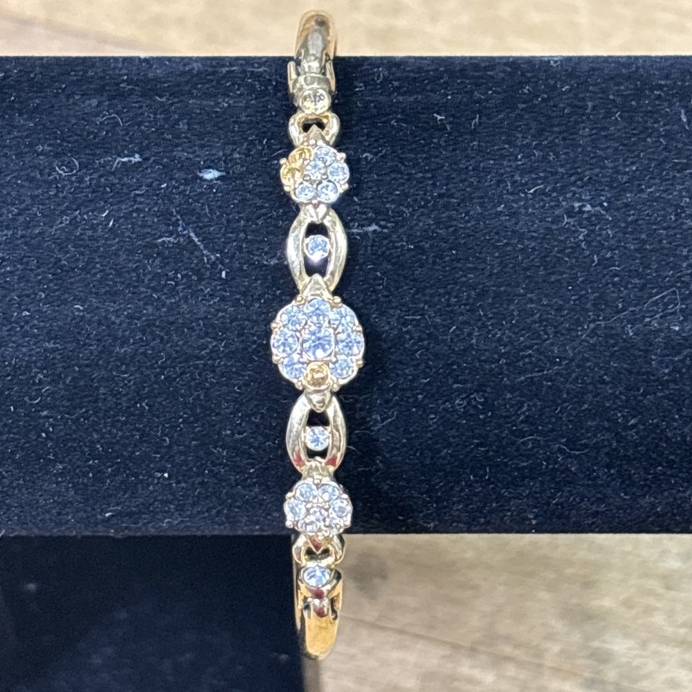 Vintage Avon 2001 Rhinestone Flower Gold Tone Bangle Bracelet Small NOS